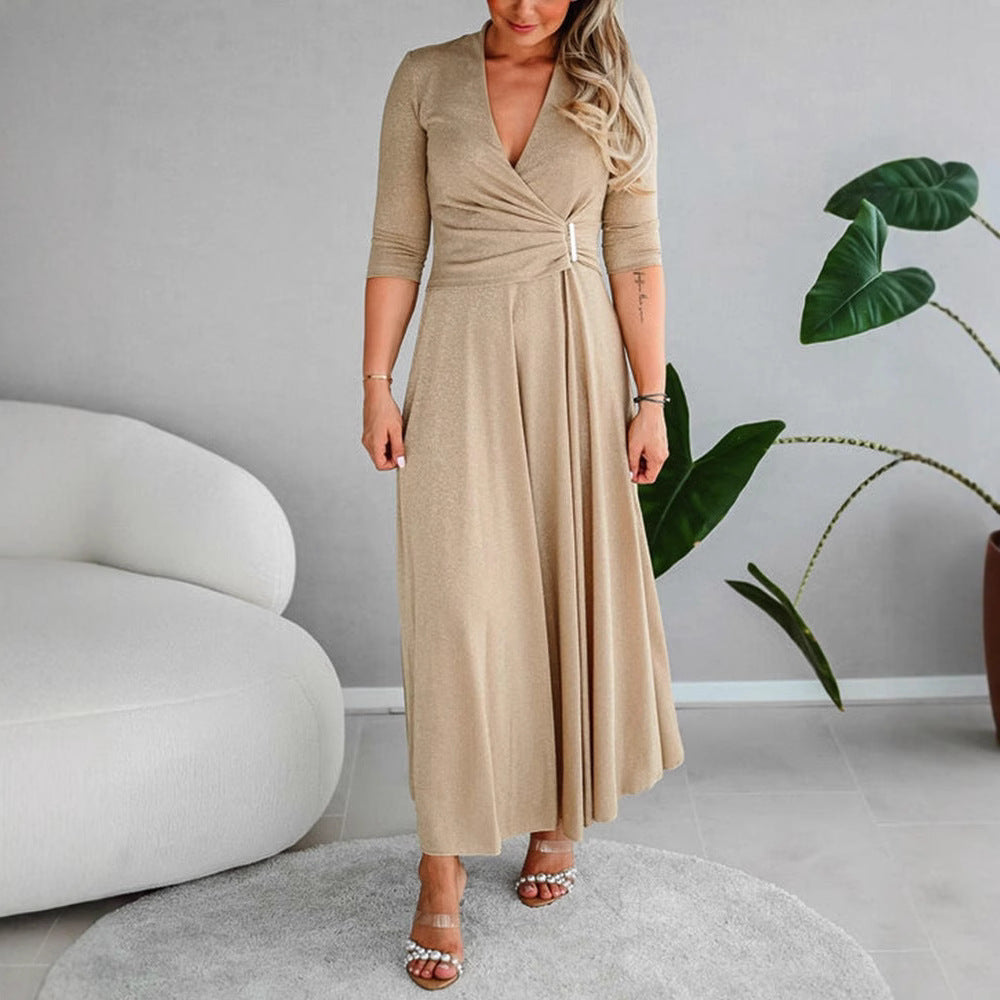 Dunne en glinsterende modieuze elegante grote swingrok
